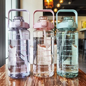 Универсальный 2-литровый стакан для воды большой емкости Для мужчин И женщин, Летние виды спорта, пластиковый стаканчик с градуированной соломой, устойчивый к высоким температурам